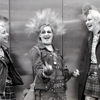 3 Punk girls, King's Rd, London, 80s ST#482