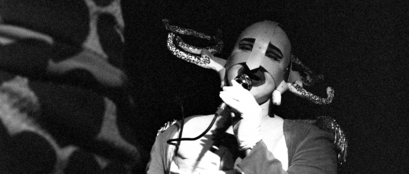 Leigh Bowery presenting fashion show Leigh Bowery presenting fashion show