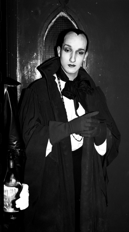 Stephen Jones, hat designer ST#343b Stephen Jones, hat designer ST#343b