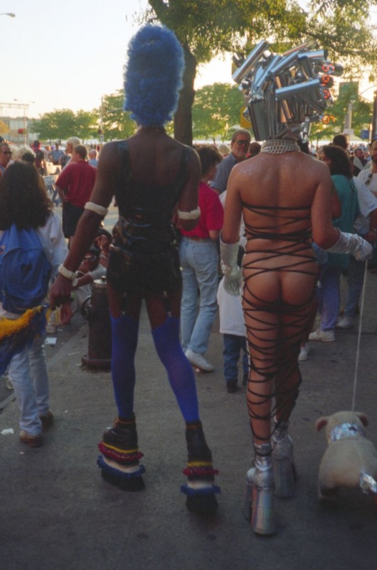 Walking the dog - going, 'Wigstock' festival in NYC, 1995 ST#100