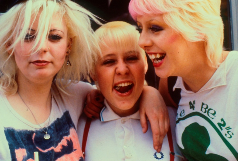 3 Punk/Skinhead girls on the King's Rd ST#71