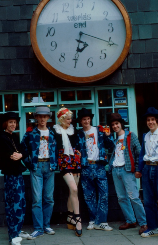 Galleries Galleries » New scans from Ted Oct 2015 » World's End