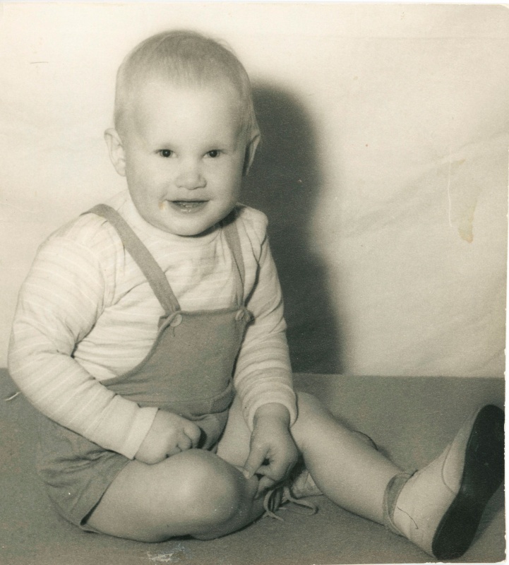 professional photo of me, 1948?