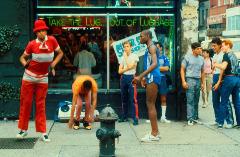 Galleries Galleries » USA IN THE 80S » BBoys busking in downtown Manhattan, New York, USA